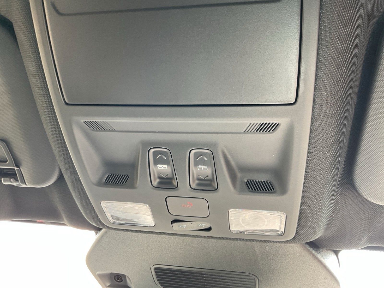 Fahrzeugabbildung Ford Kuga 2.5 PHEV ST-Line X+Panorama+Matrix-LED+AHK+