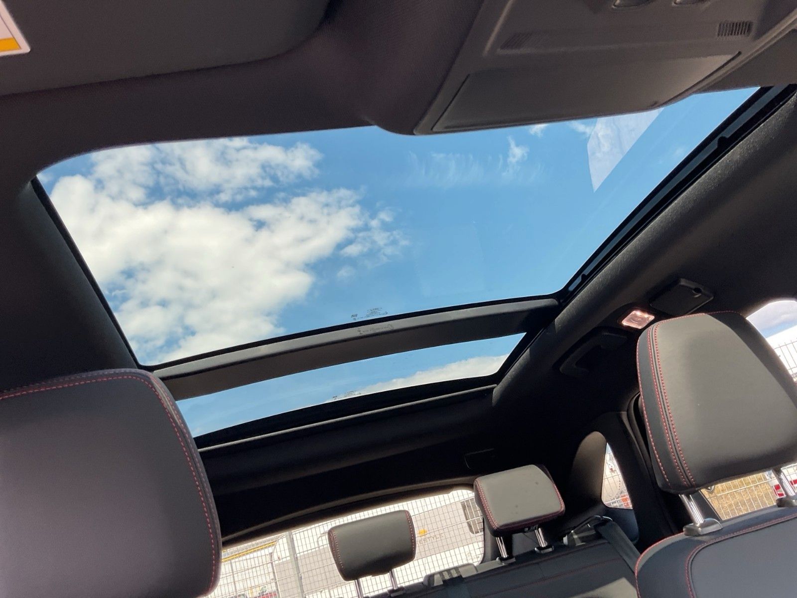 Fahrzeugabbildung Ford Kuga 2.5 PHEV ST-Line X+Panorama+Matrix-LED+AHK+
