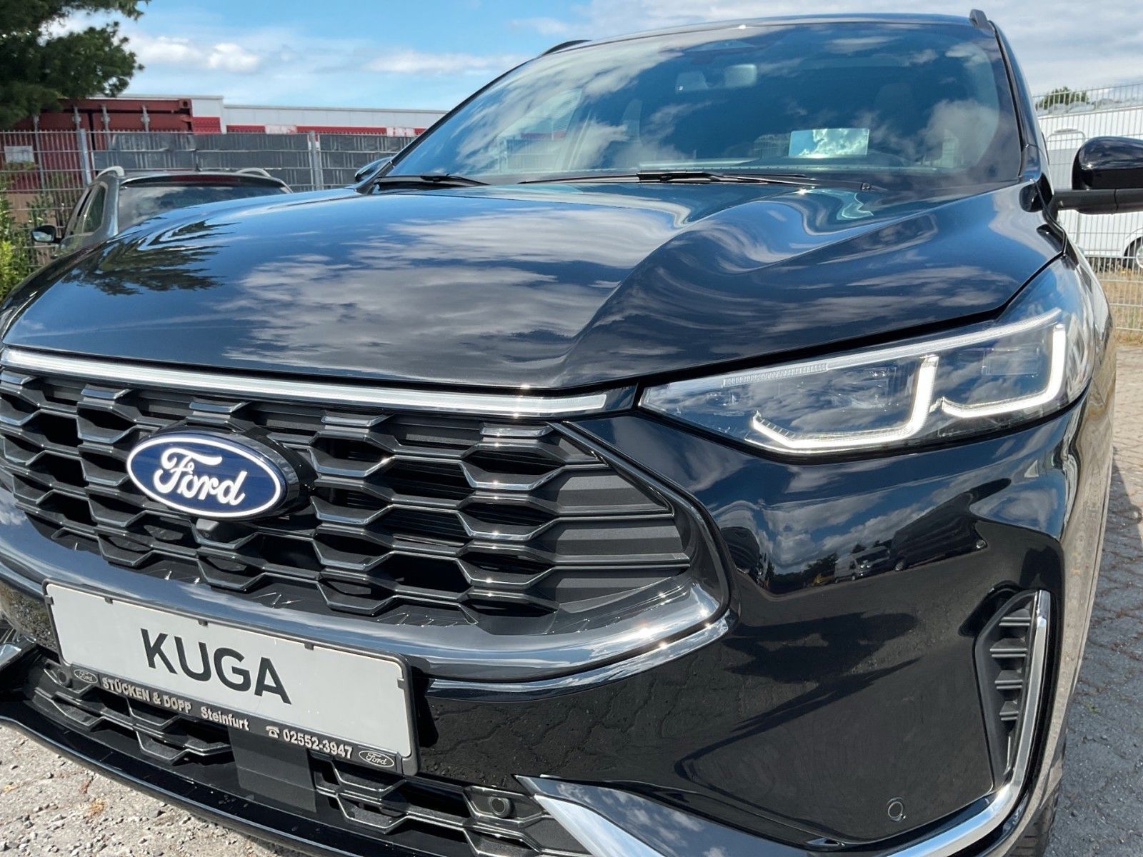 Fahrzeugabbildung Ford Kuga 2.5 PHEV ST-Line X+Panorama+Matrix-LED+AHK+