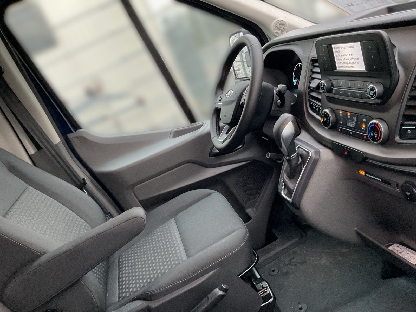 Fahrzeugabbildung Ford Transit Kasten 350 L3 H3 Trend EINZELSITZ