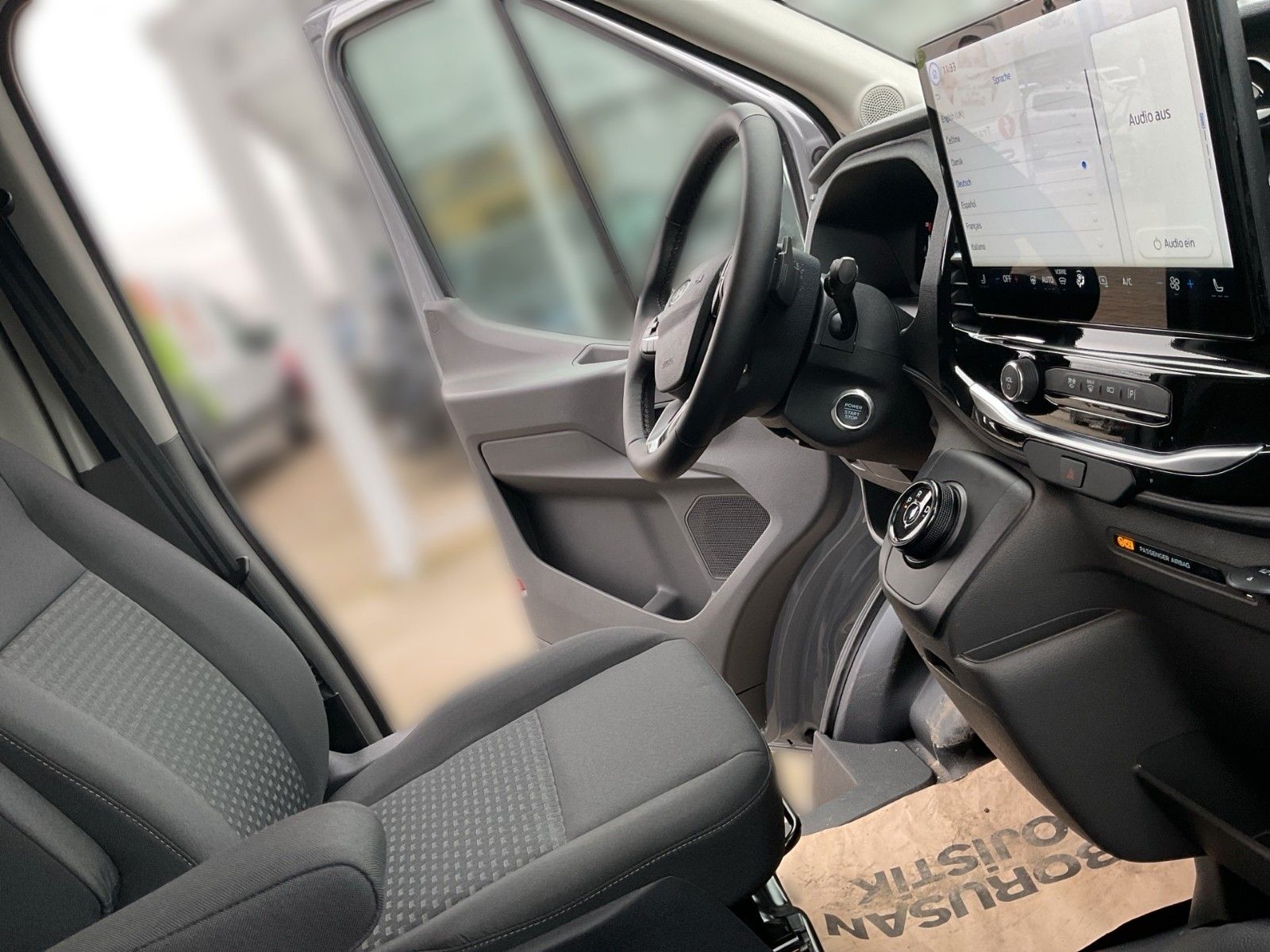 Fahrzeugabbildung Ford Transit Kasten 350 L2 H3 Trend Einzelsitz