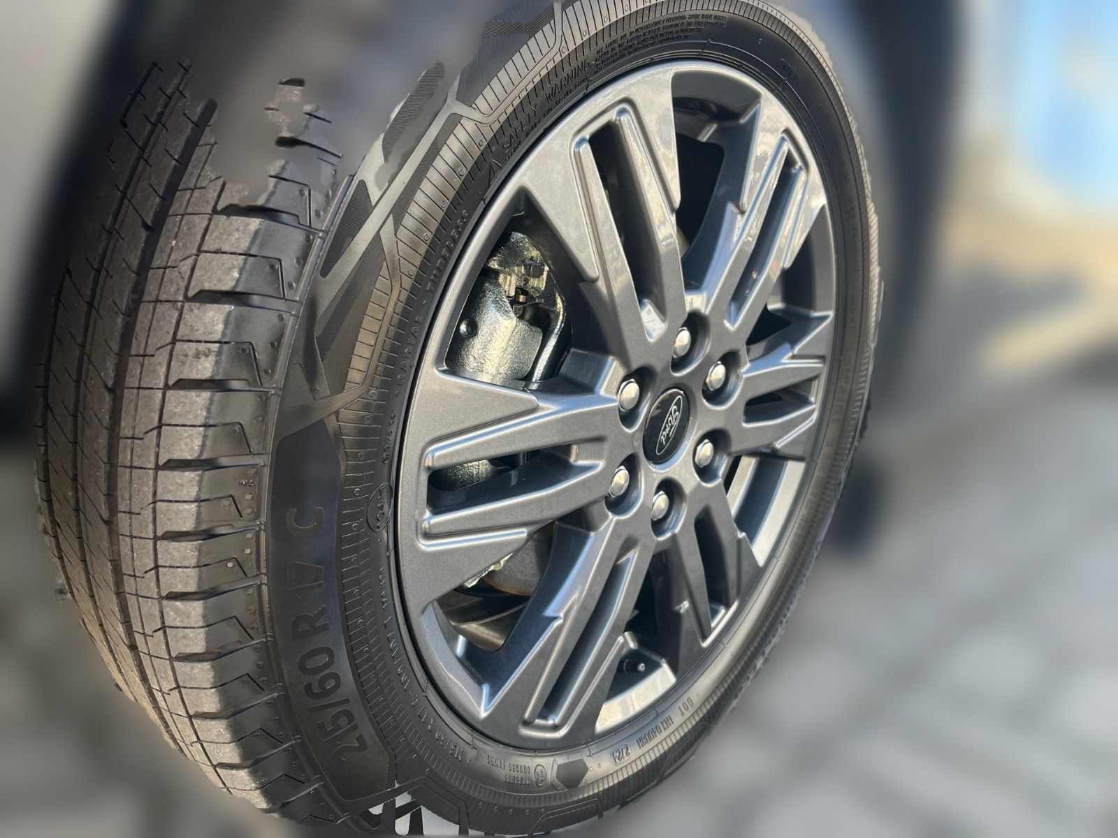 Fahrzeugabbildung Ford Nugget AD Titanium Allrad