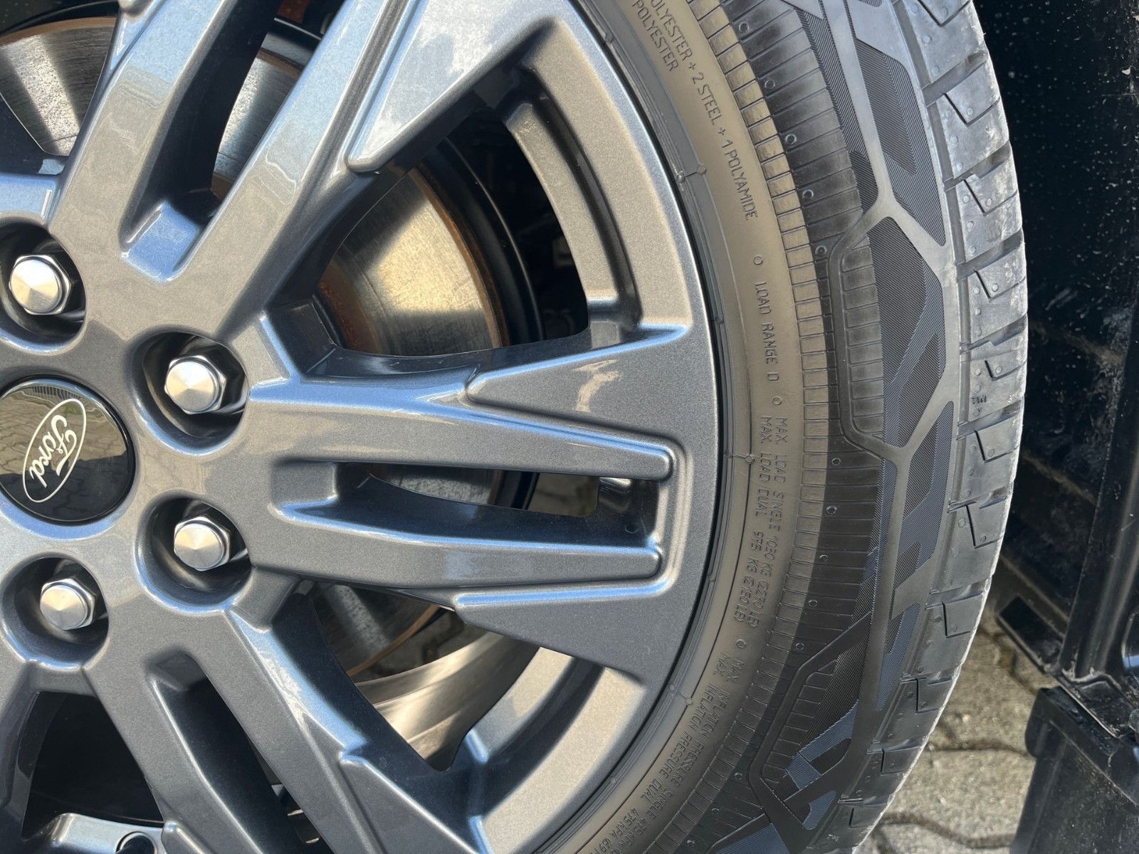 Fahrzeugabbildung Ford Nugget AD Titanium Allrad
