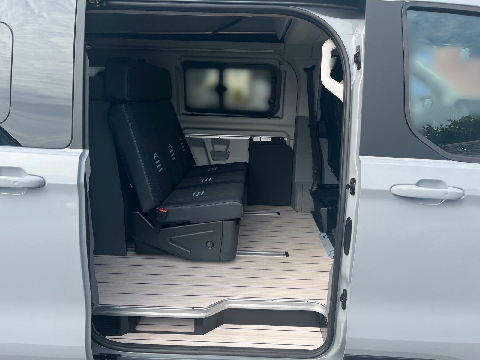 Fahrzeugabbildung Ford Nugget Plus AD Active 0,99 % Finanzierung