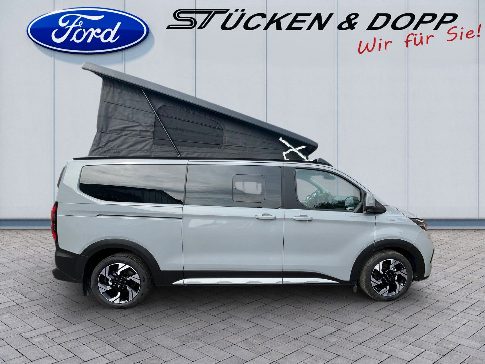 Fahrzeugabbildung Ford Nugget Plus AD Active 0,99 % Finanzierung