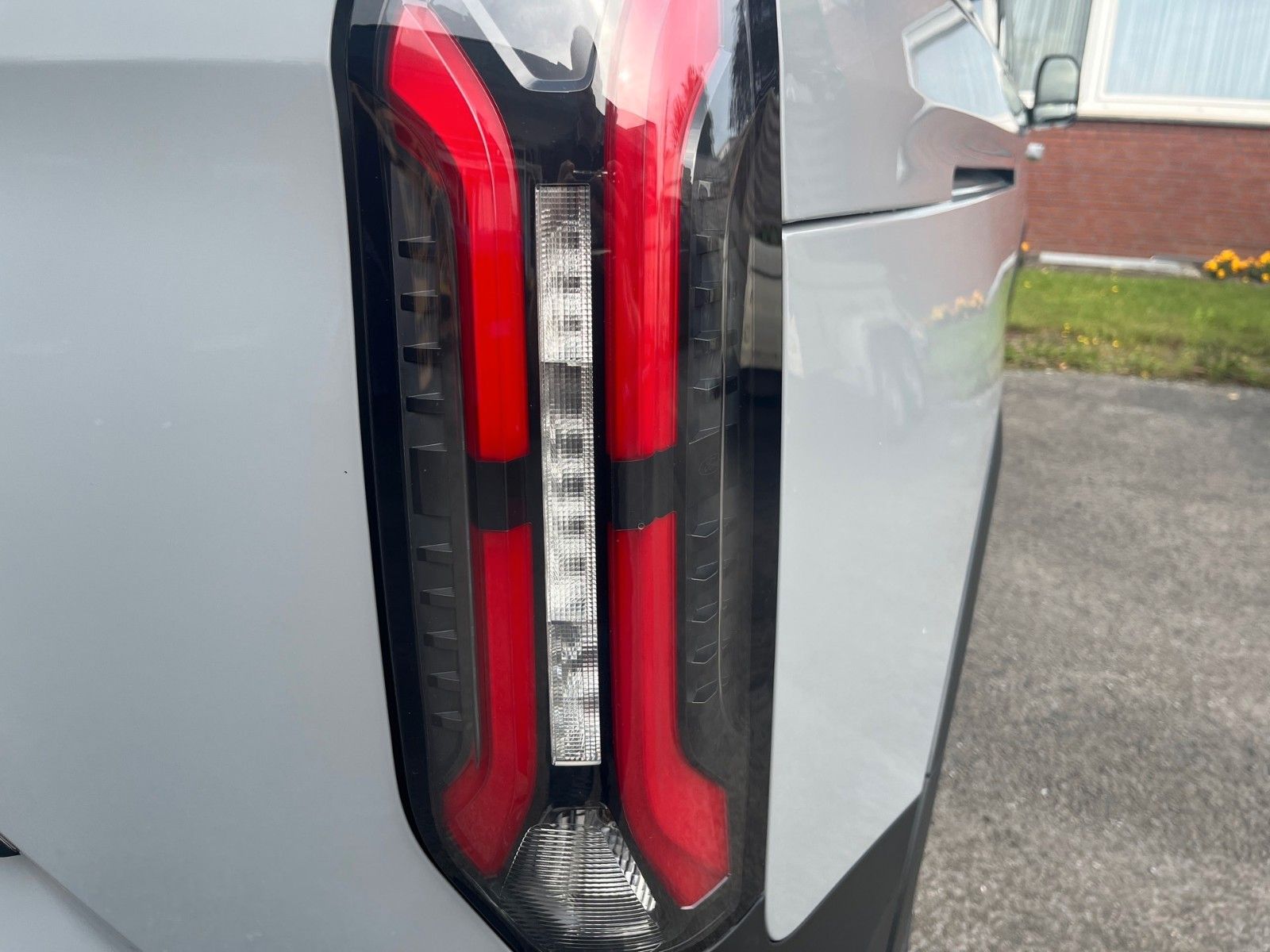 Fahrzeugabbildung Ford Nugget Plus AD Active 0,99 % Finanzierung