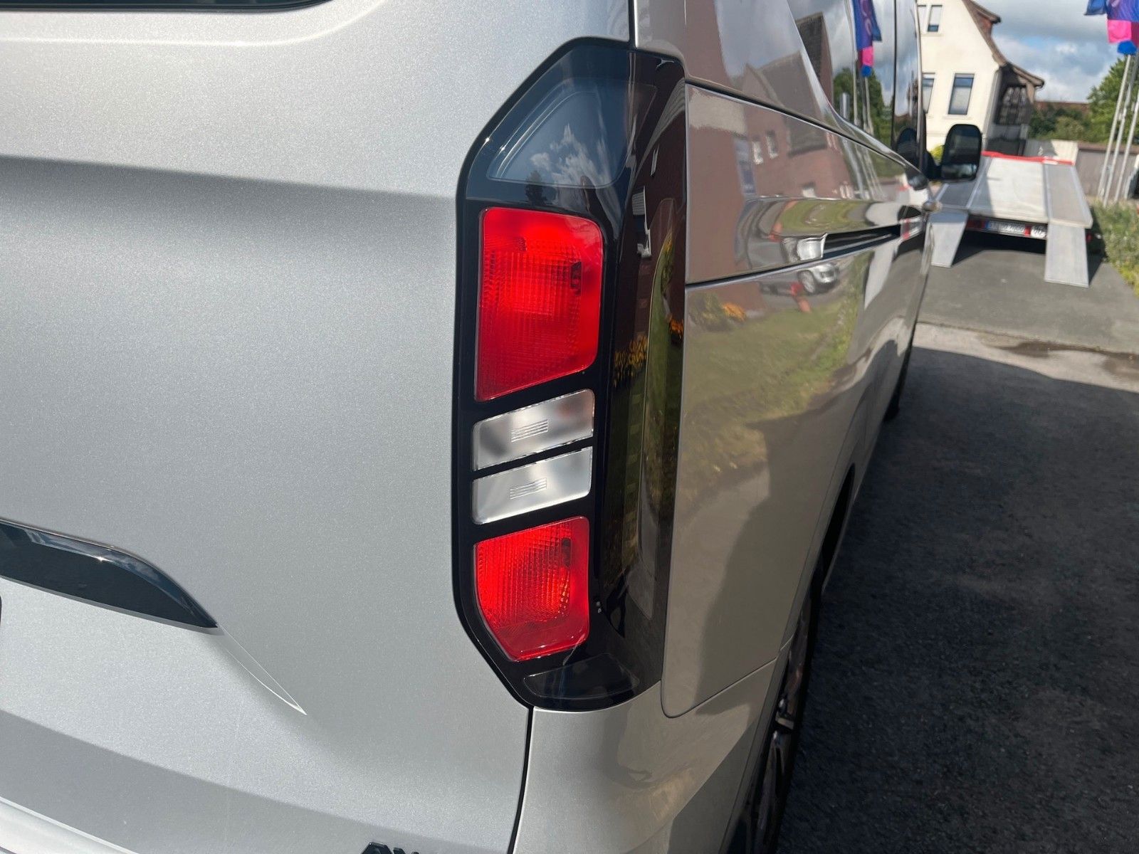 Fahrzeugabbildung Ford Nugget Plus AD Titanium 0,99 % Finanzierung
