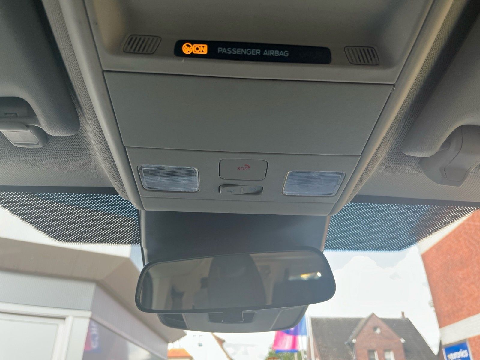 Fahrzeugabbildung Ford Nugget Plus AD Titanium 0,99 % Finanzierung