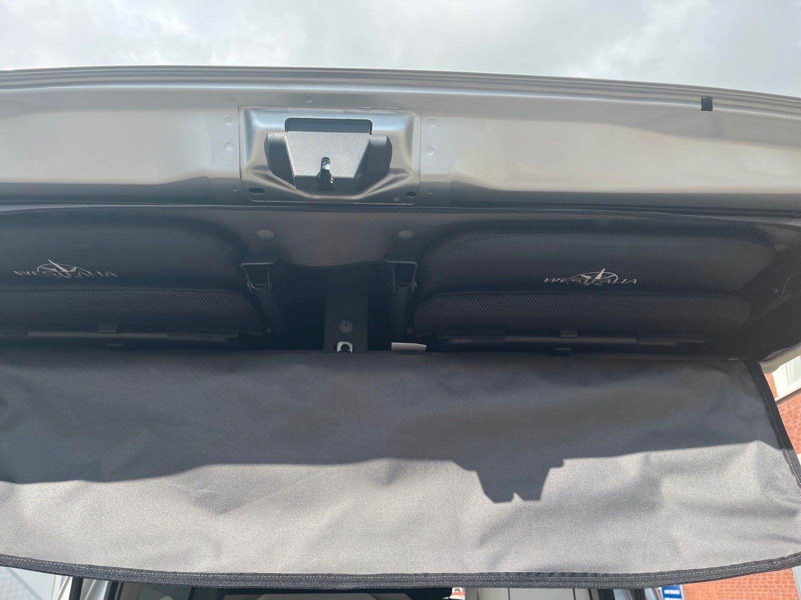 Fahrzeugabbildung Ford Nugget Plus AD Titanium 0,99 % Finanzierung