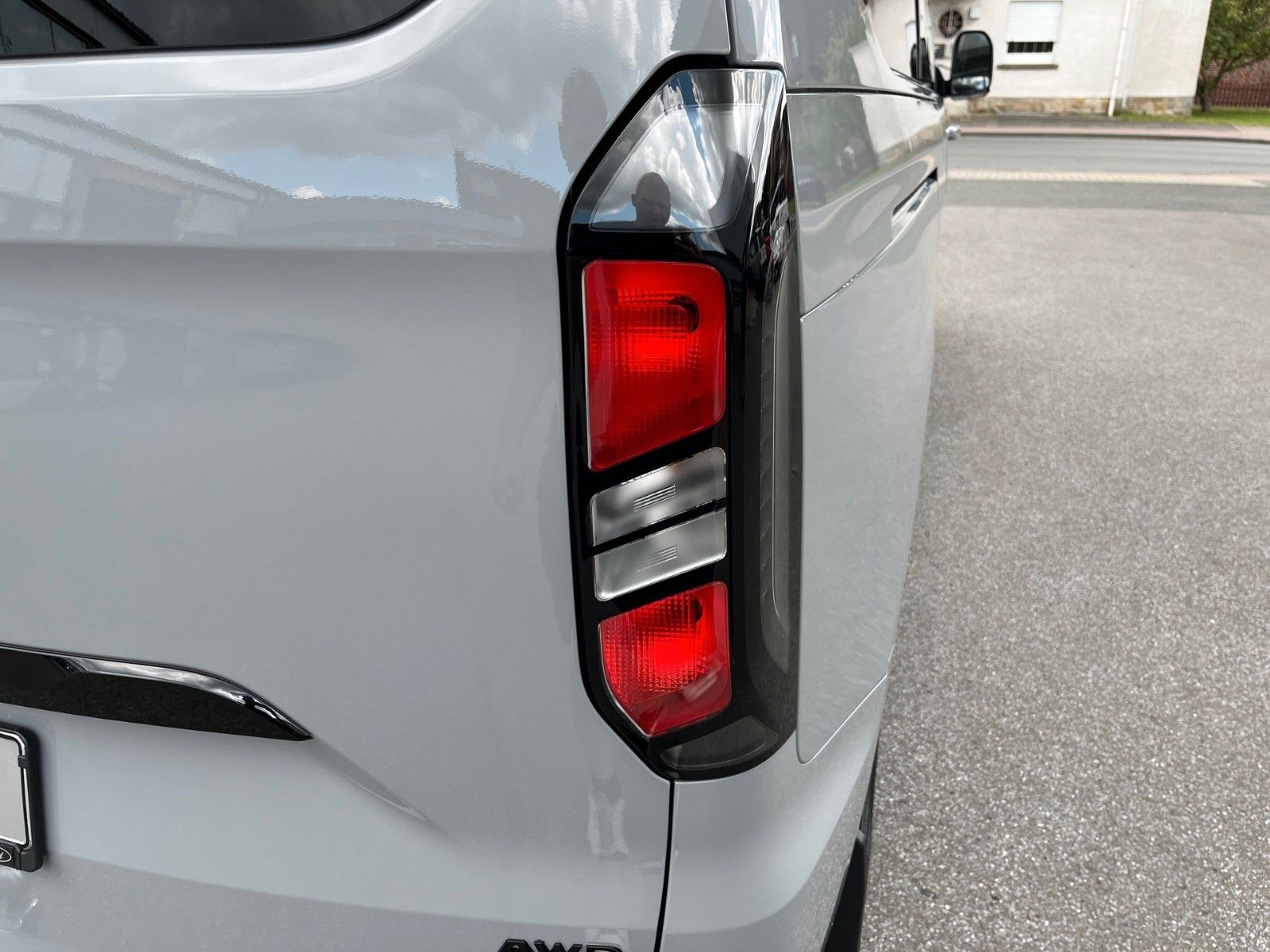 Fahrzeugabbildung Ford Nugget Plus AD Titanium 0,99 % Finanzierung