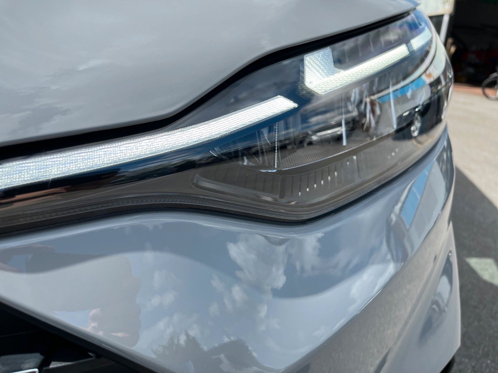 Fahrzeugabbildung Ford Nugget Plus AD Titanium 0,99 % Finanzierung