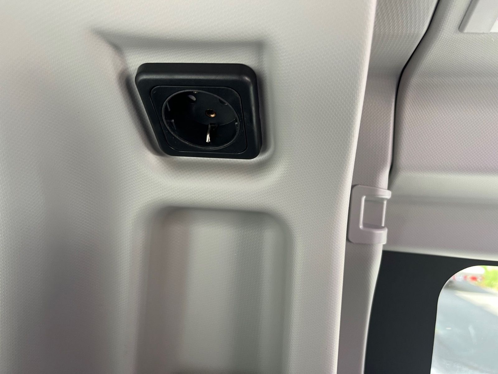 Fahrzeugabbildung Ford Nugget Plus AD Active 0,99 % Finanzierungg
