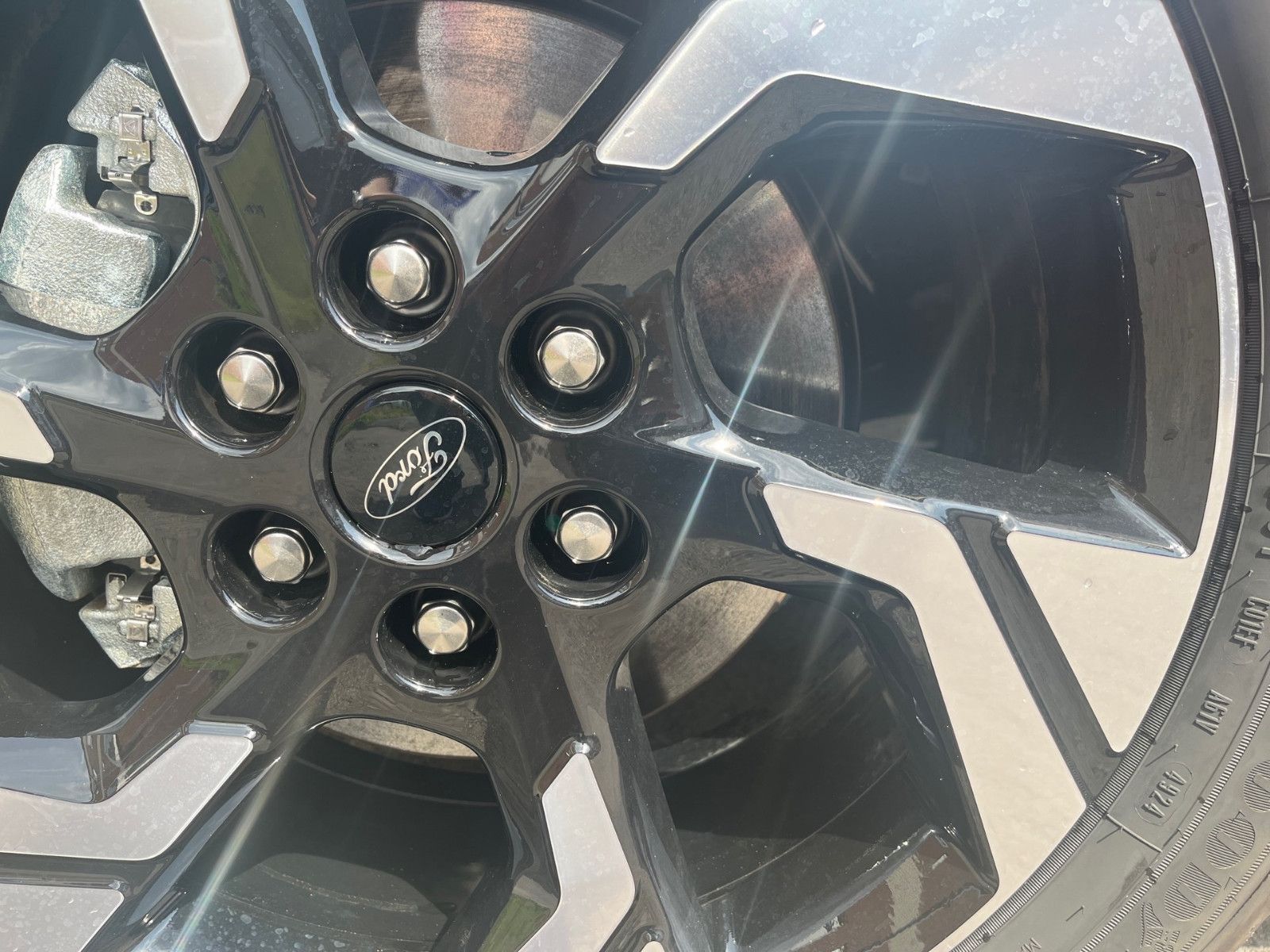 Fahrzeugabbildung Ford Nugget Plus AD Active 0,99 % Finanzierung