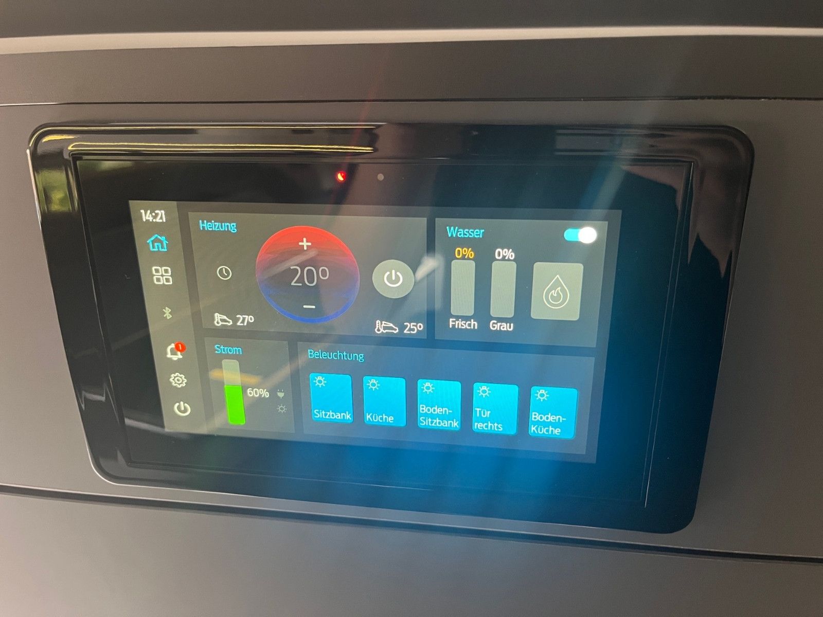 Fahrzeugabbildung Ford Nugget Plus AD Active 0,99 % Finanzierung