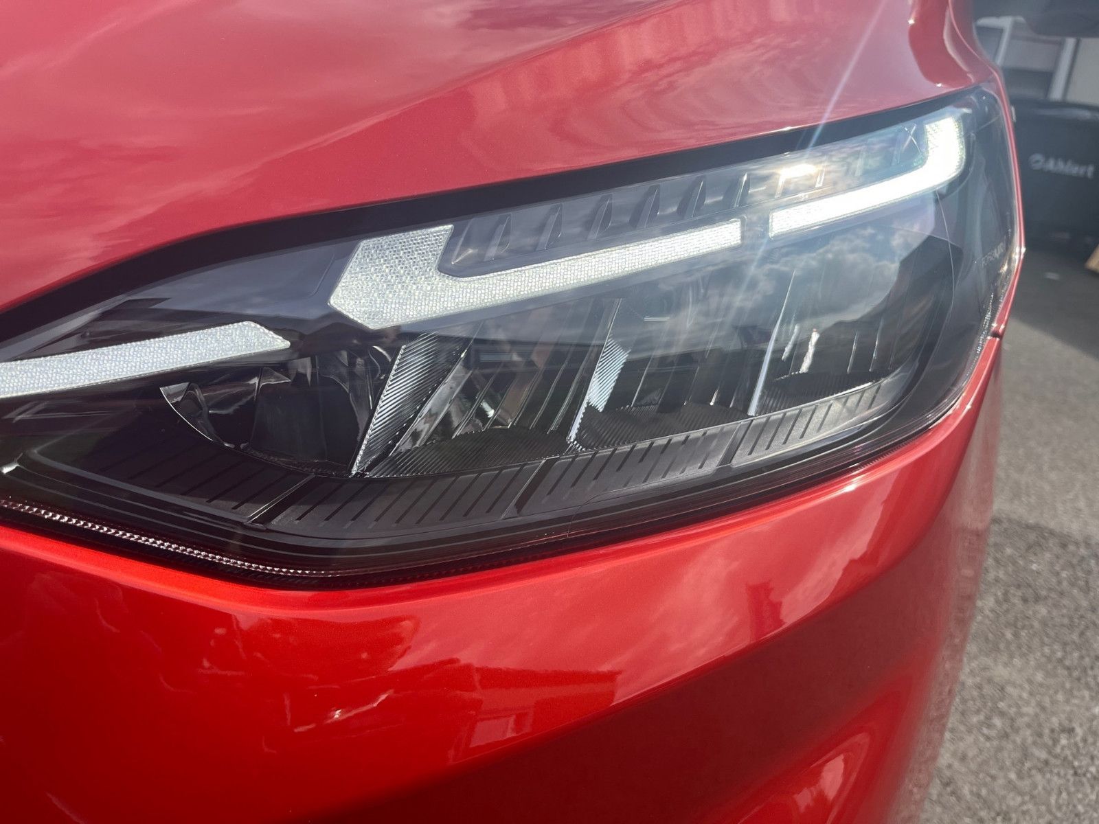 Fahrzeugabbildung Ford Nugget Plus AD Active 0,99 % Finanzierung