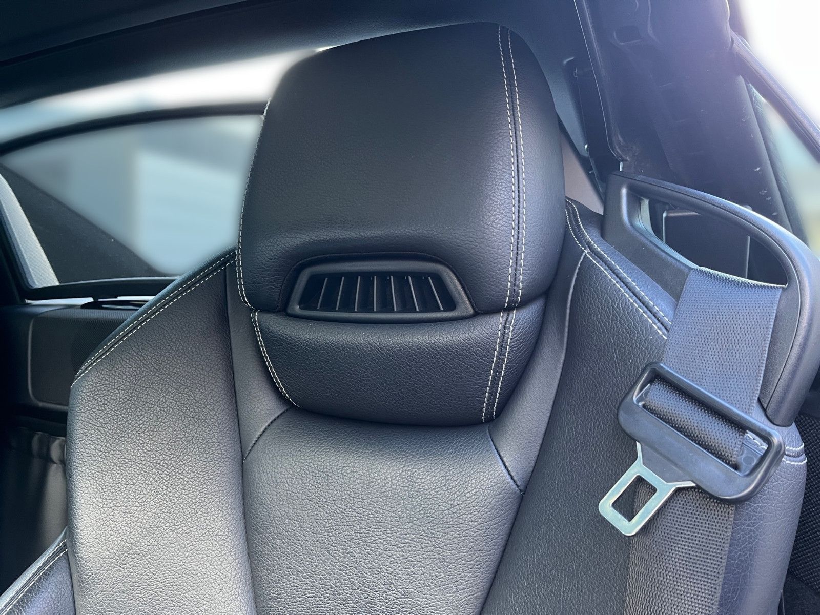 Fahrzeugabbildung Mercedes-Benz SLK 200 Roadster+Panorama-Vario+Navi+...