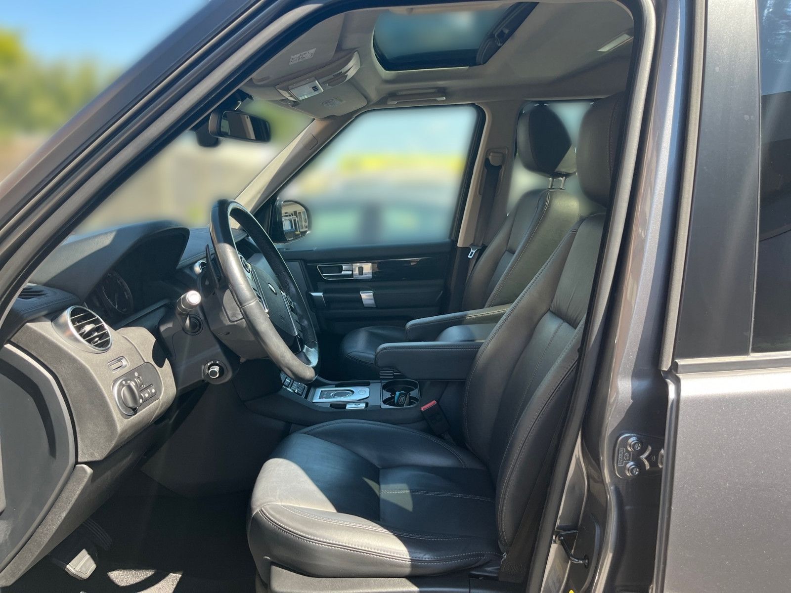 Fahrzeugabbildung Land Rover Discovery 4 SDV6 HSE