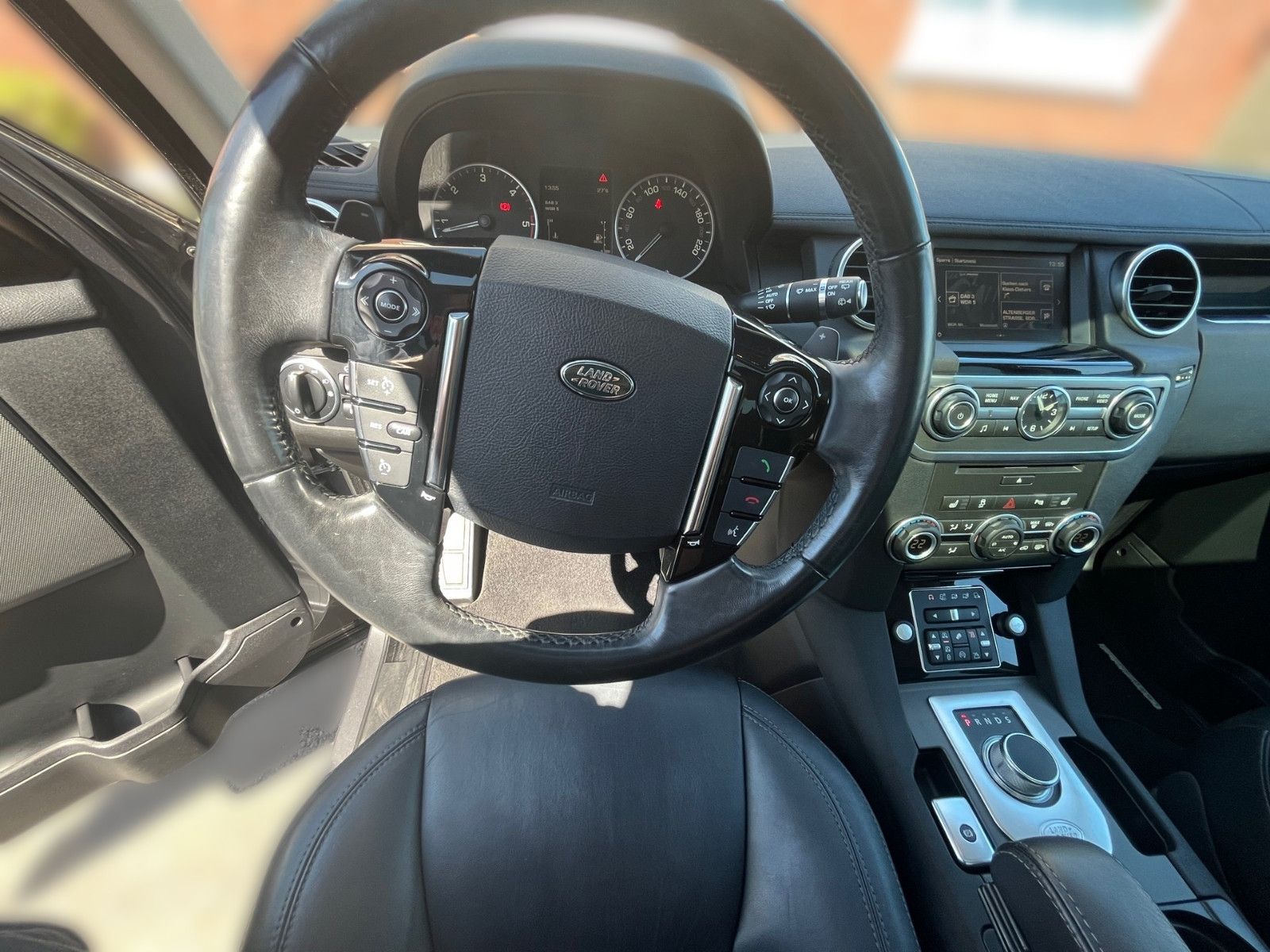Fahrzeugabbildung Land Rover Discovery 4 SDV6 HSE