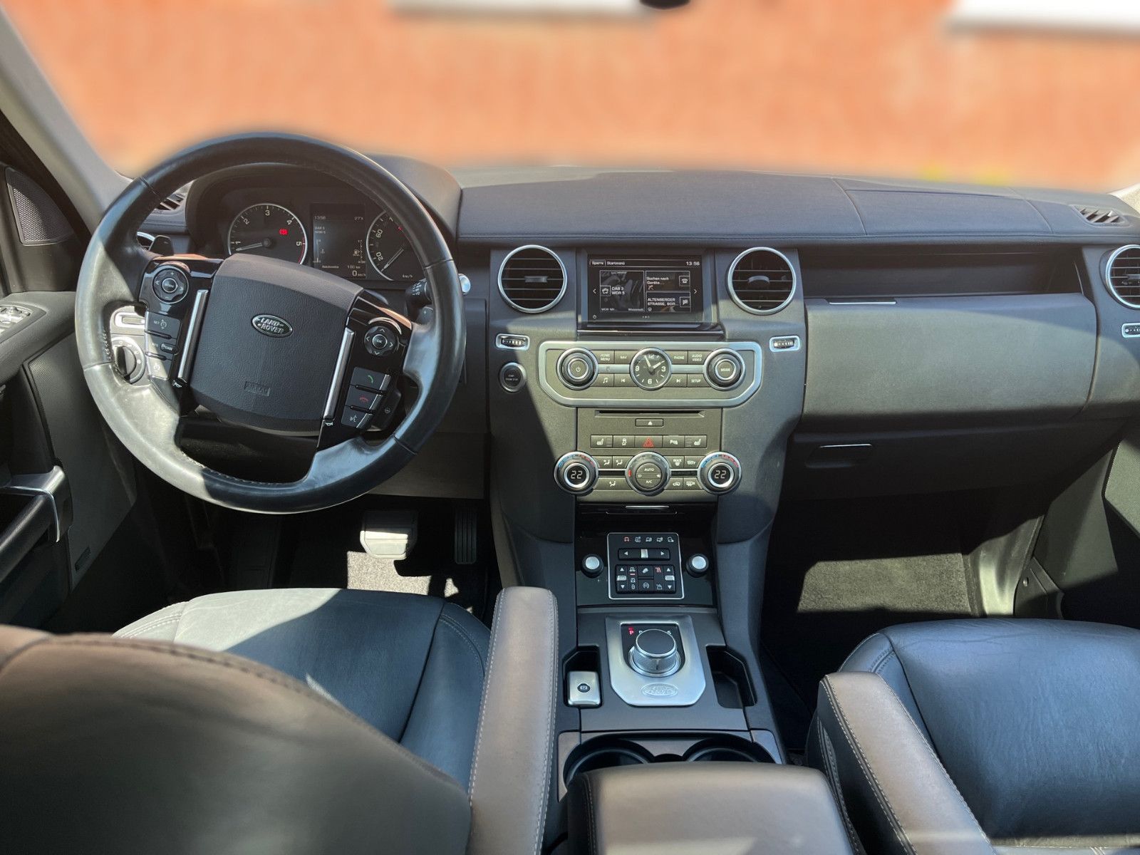 Fahrzeugabbildung Land Rover Discovery 4 SDV6 HSE