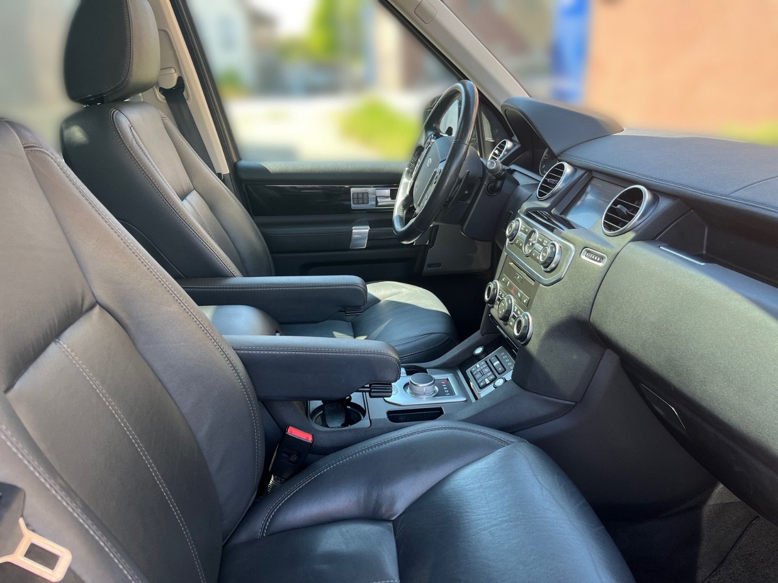 Fahrzeugabbildung Land Rover Discovery 4 SDV6 HSE