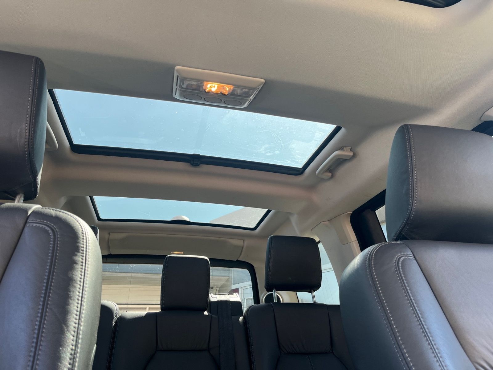 Fahrzeugabbildung Land Rover Discovery 4 SDV6 HSE