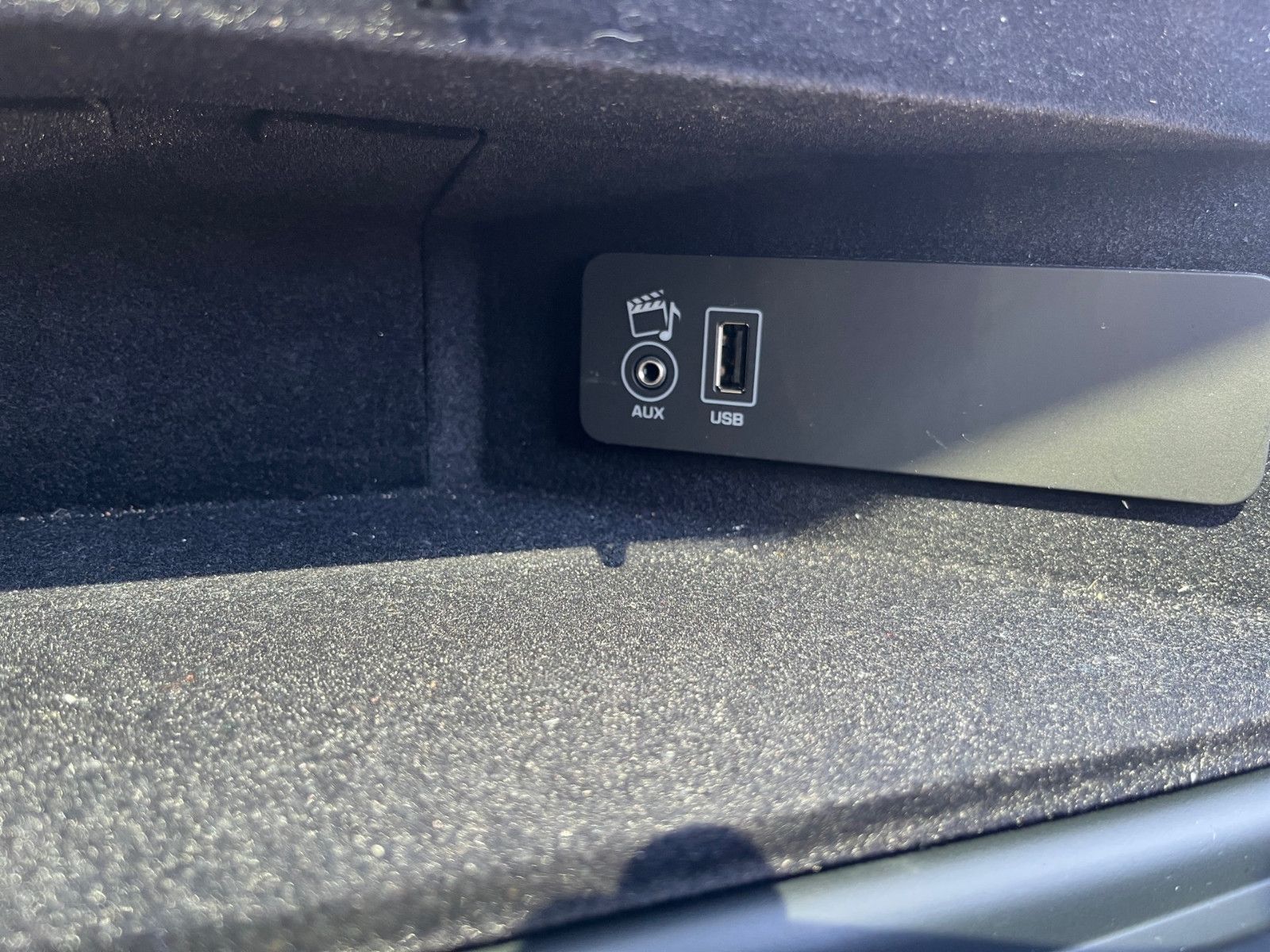 Fahrzeugabbildung Land Rover Discovery 4 SDV6 HSE