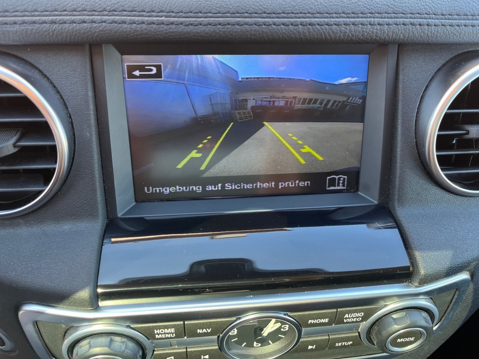 Fahrzeugabbildung Land Rover Discovery 4 SDV6 HSE