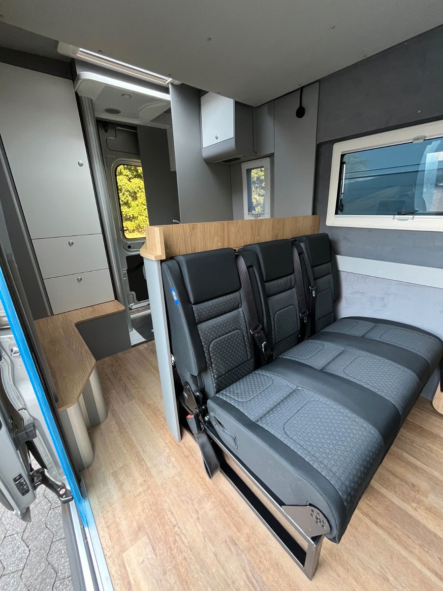 Fahrzeugabbildung Ford MATIST Family L Model 2024
