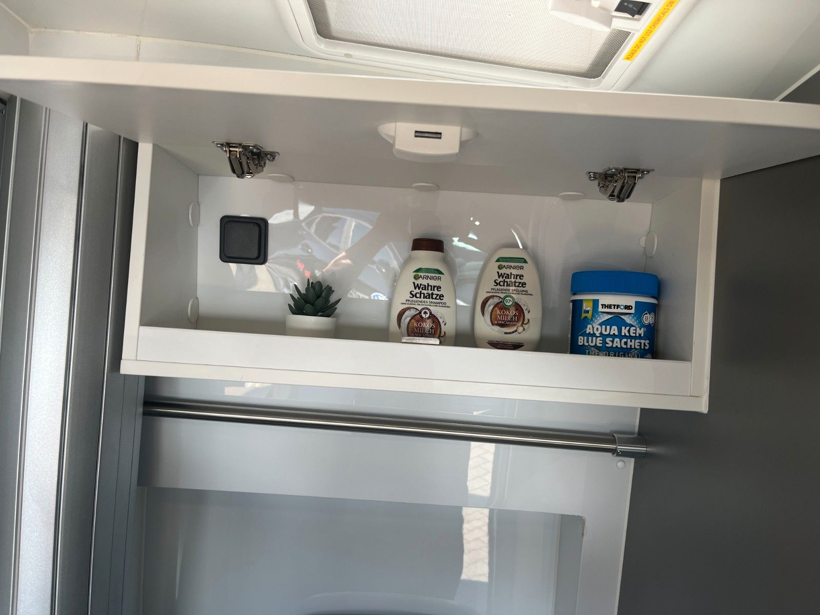 Fahrzeugabbildung Ford MATIST L Modell 2025
