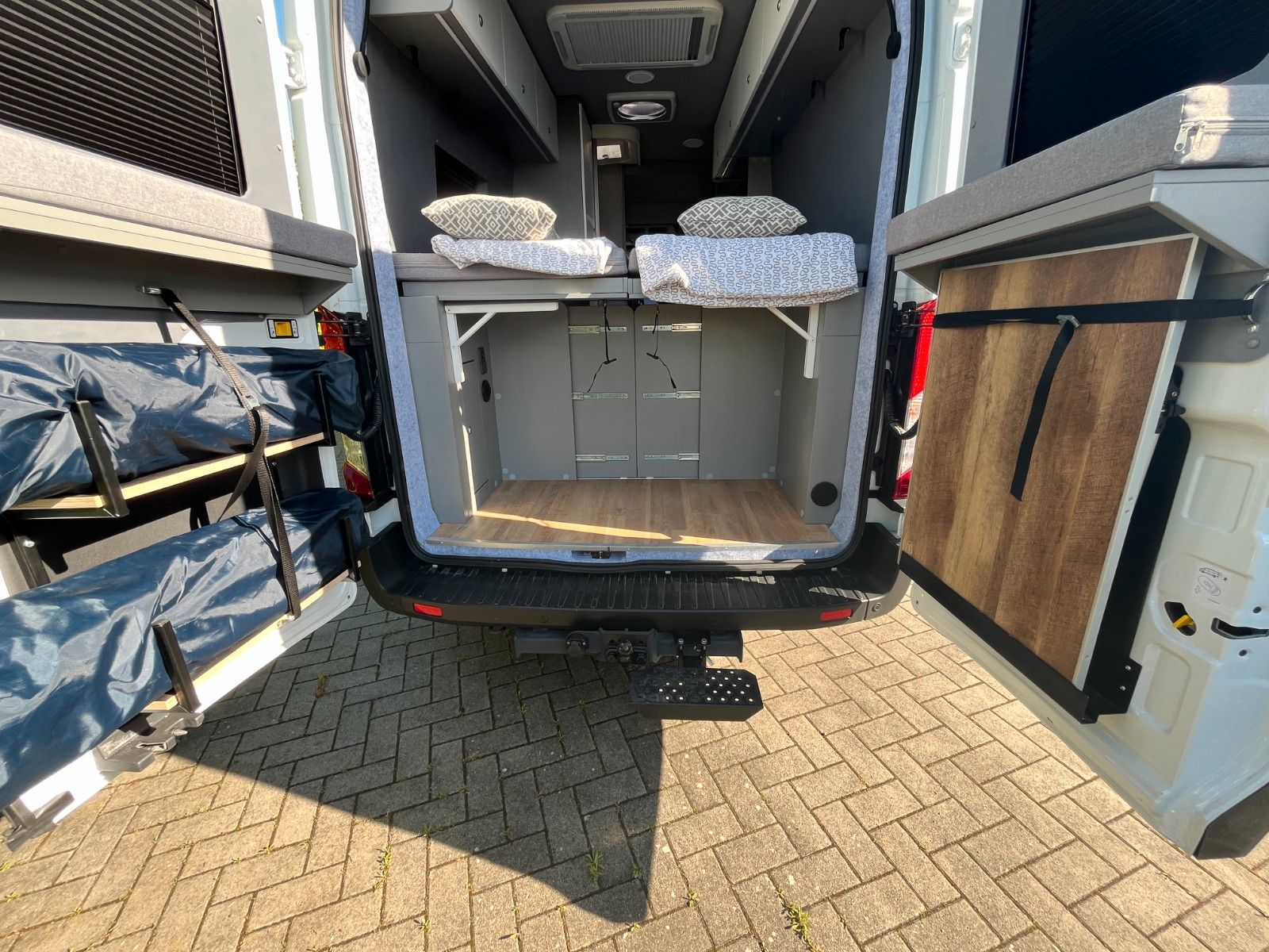 Fahrzeugabbildung Ford MATIST XL
