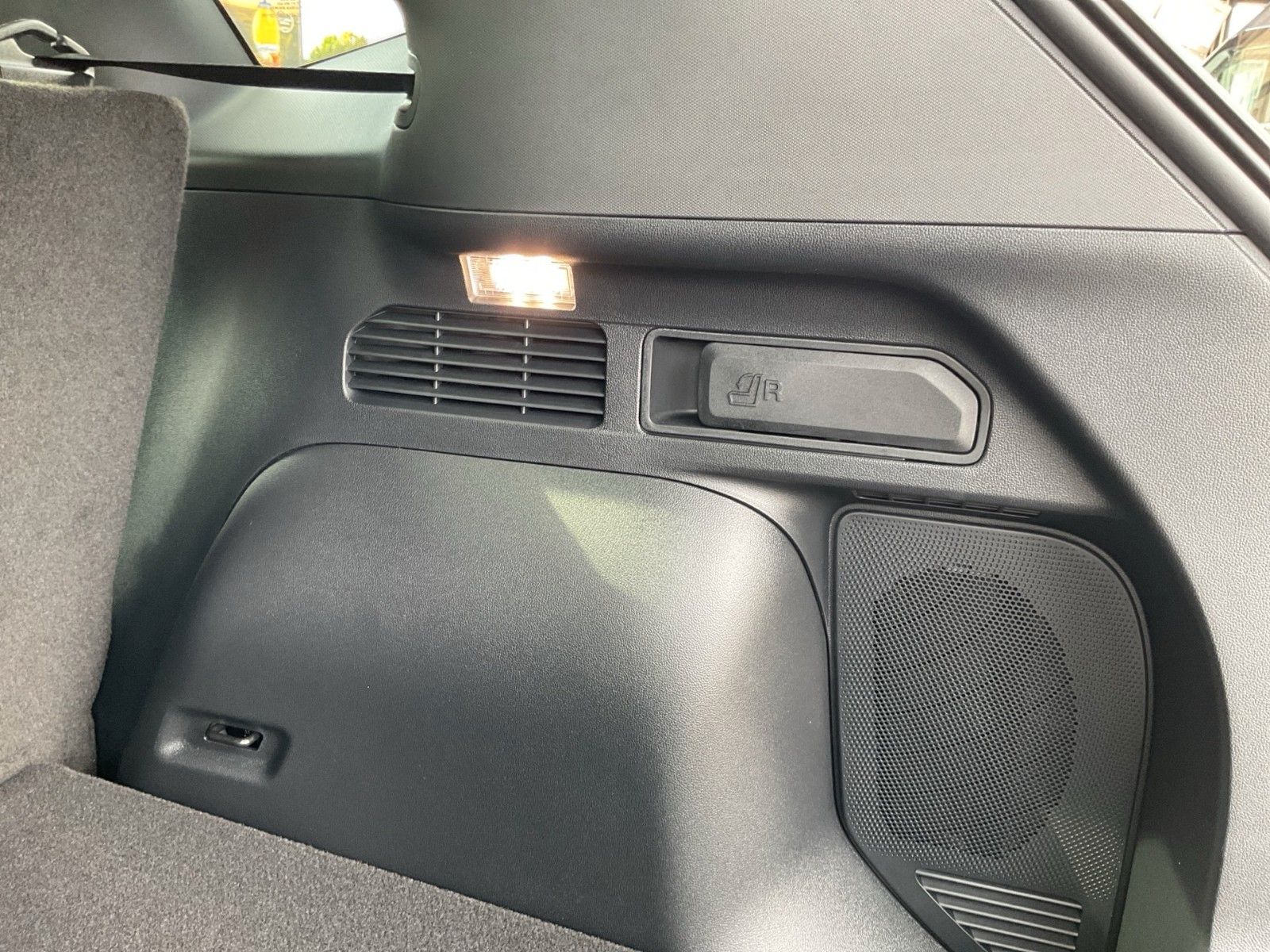 Fahrzeugabbildung Ford Kuga 2.5 PHEV ST-Line X+Panoaram+Matrix-LED+AHK+