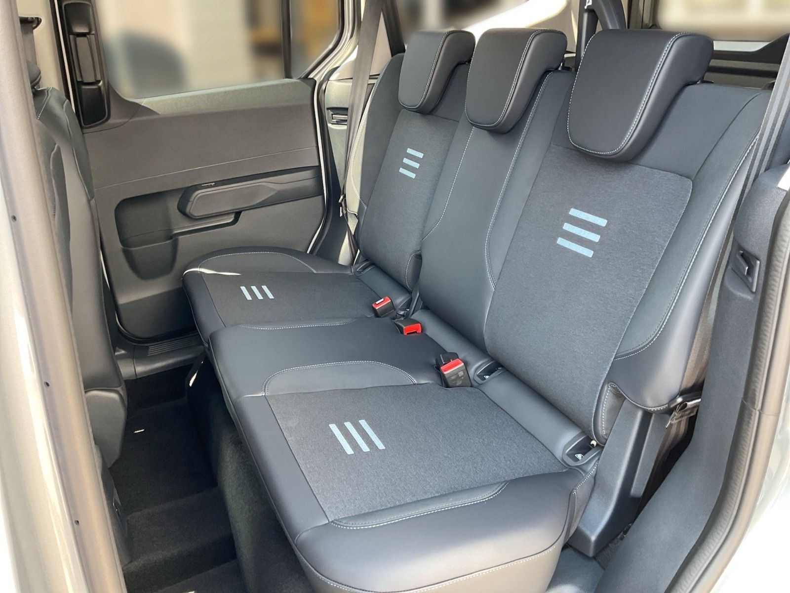 Fahrzeugabbildung Ford Tourneo Courier Active