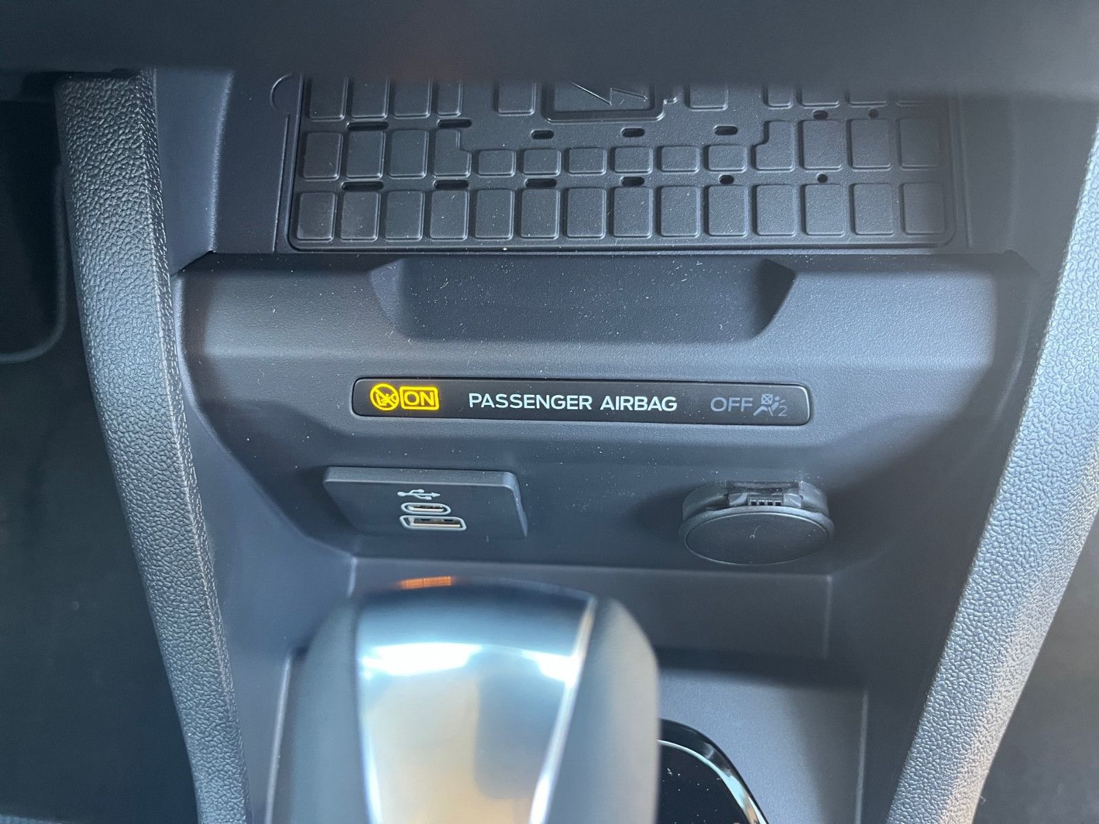 Fahrzeugabbildung Ford Tourneo Courier Active