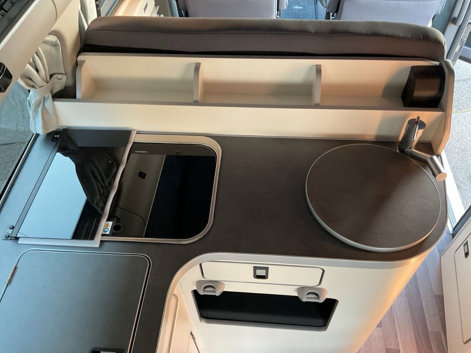 Fahrzeugabbildung Ford Nugget Plus Trend AD
