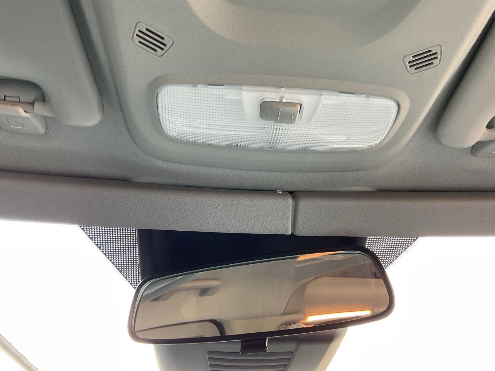 Fahrzeugabbildung Ford Nugget Plus Trend AD