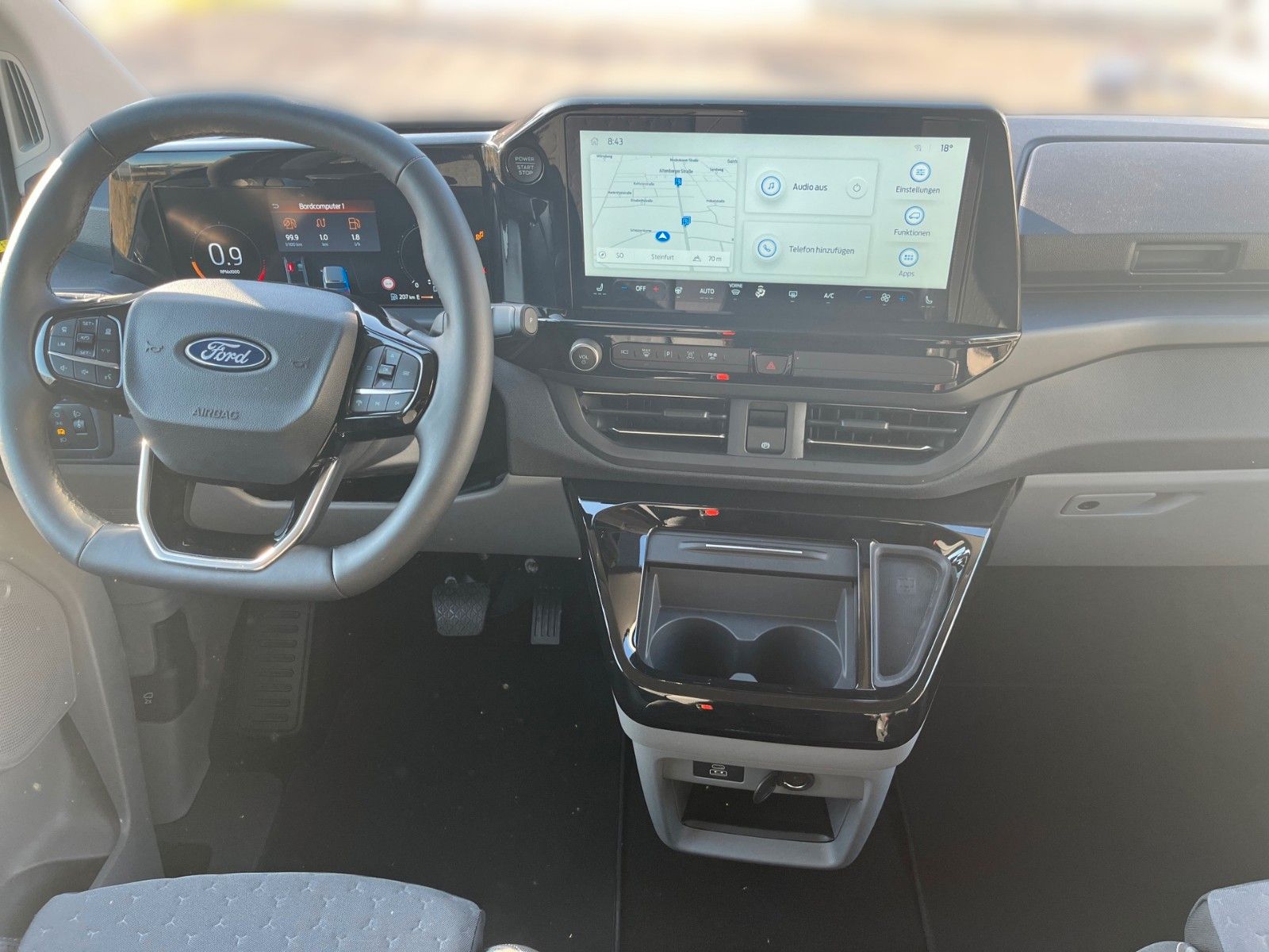 Fahrzeugabbildung Ford Nugget Plus AD Titanium 0,99 % MESSEPREIS!!
