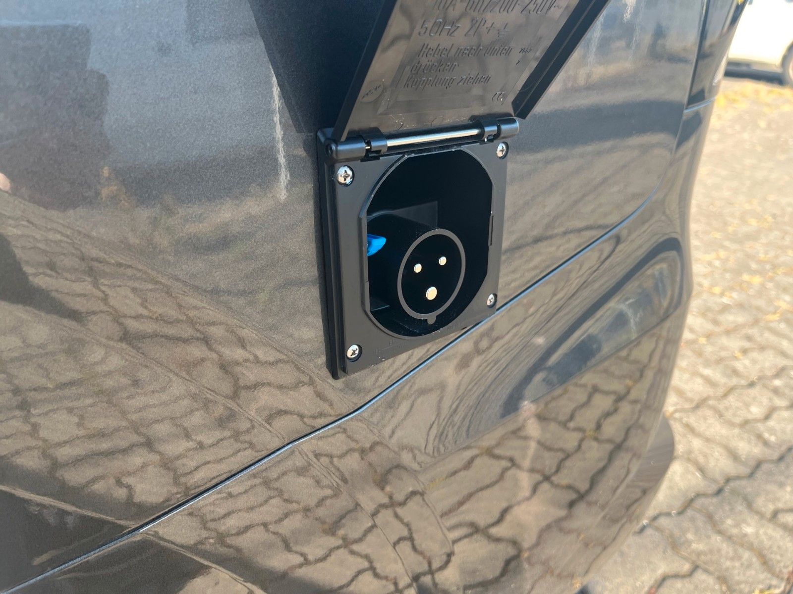 Fahrzeugabbildung Ford Nugget Plus AD Titanium 0,99 % MESSEPREIS!!