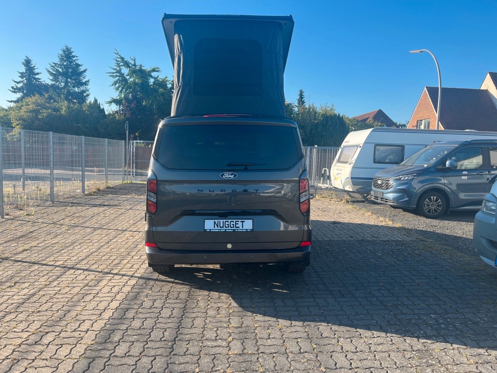 Fahrzeugabbildung Ford Nugget Plus AD Titanium 0,99 % MESSEPREIS!!