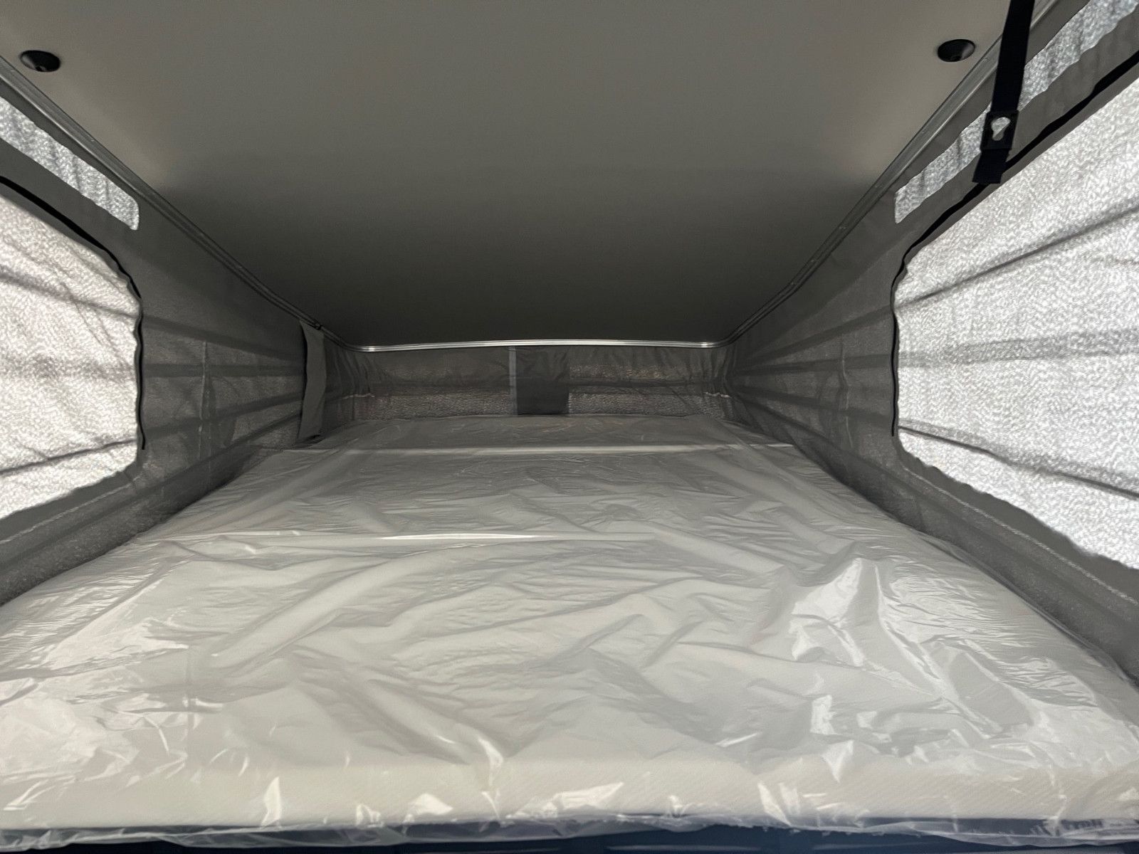 Fahrzeugabbildung Ford Nugget Plus AD Active 0,99 %  MESSEPREIS