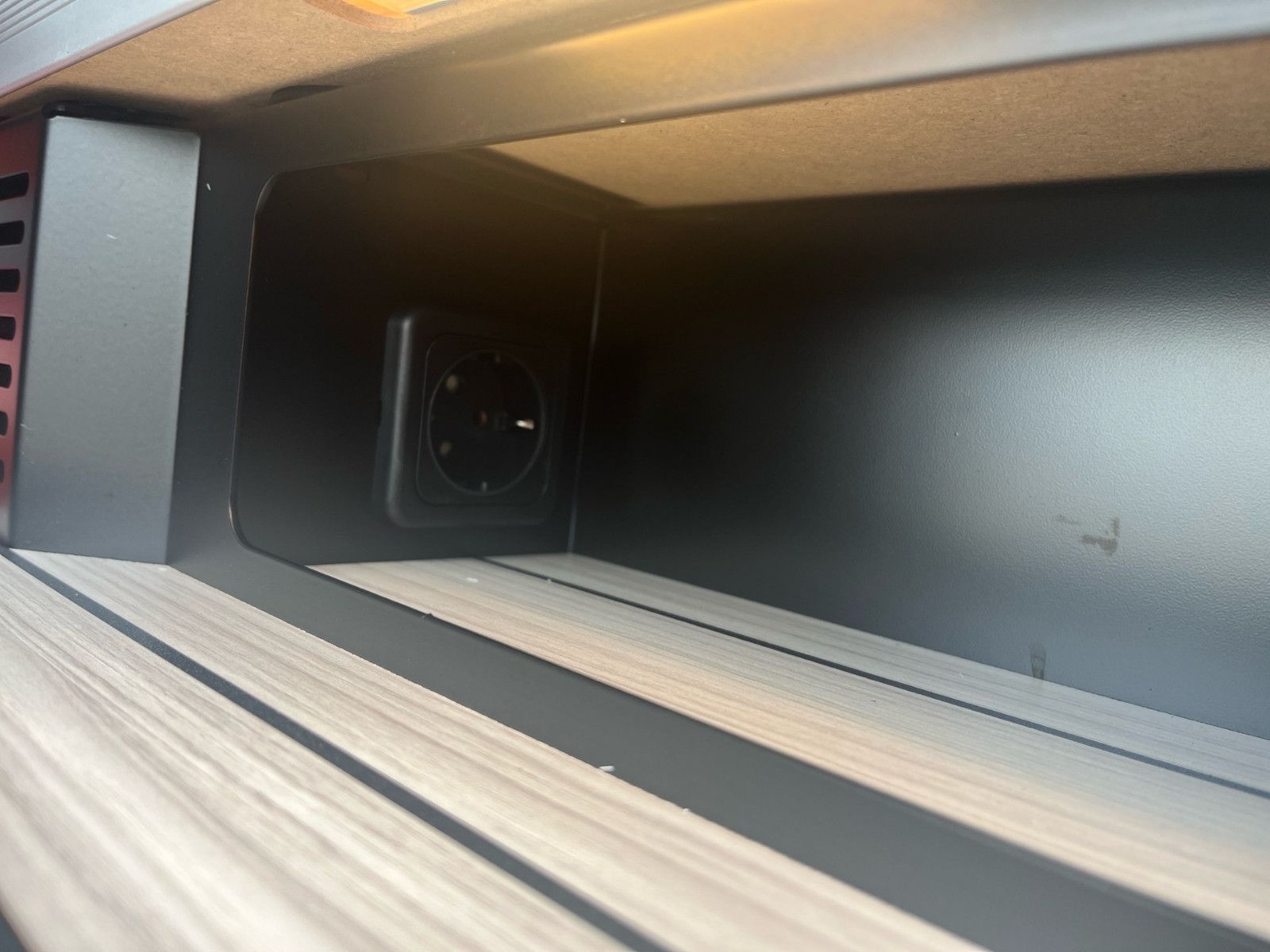 Fahrzeugabbildung Ford Nugget Plus AD Active 0,99 %  MESSEPREIS