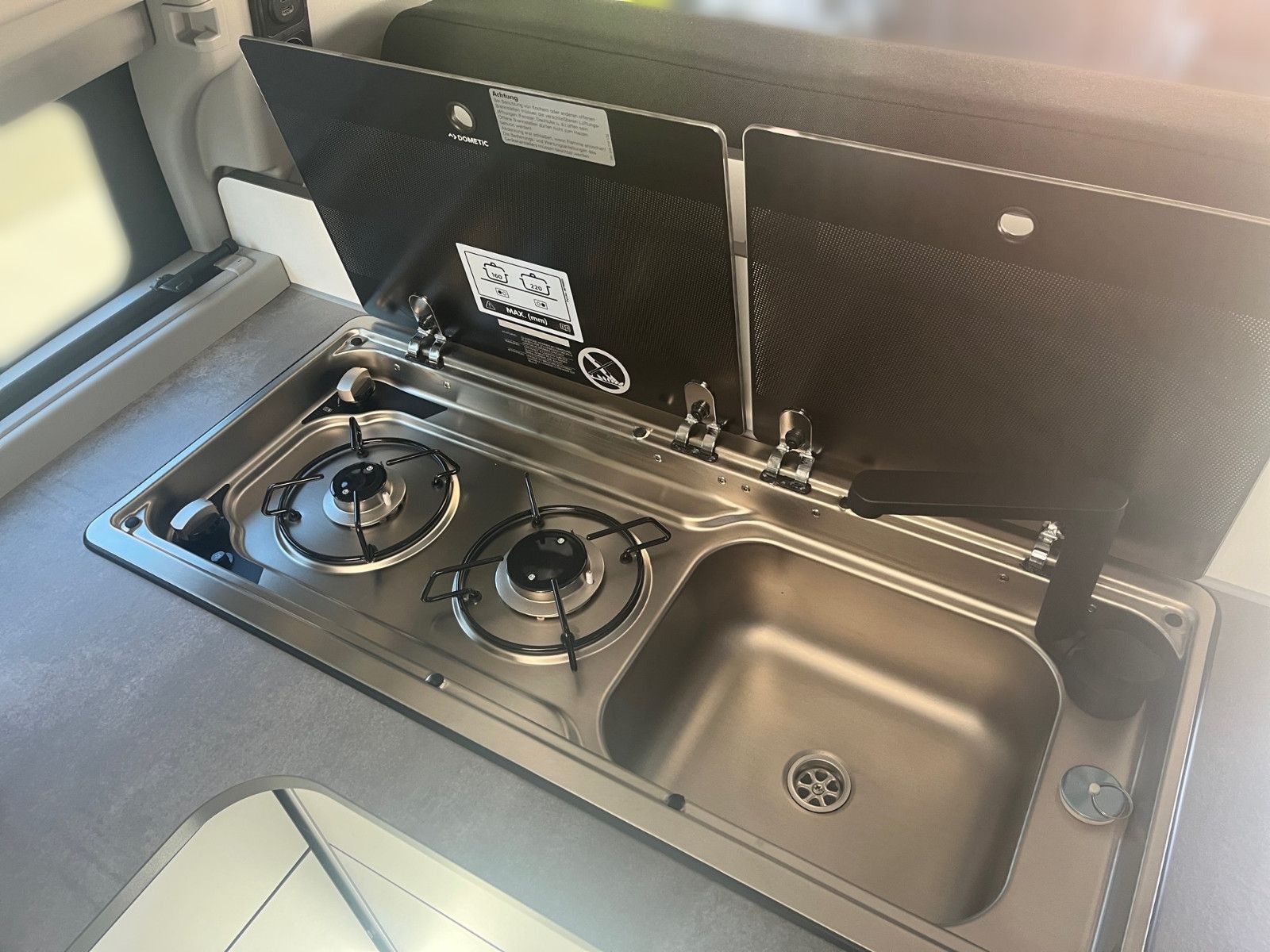Fahrzeugabbildung Ford Nugget Plus AD Titanium