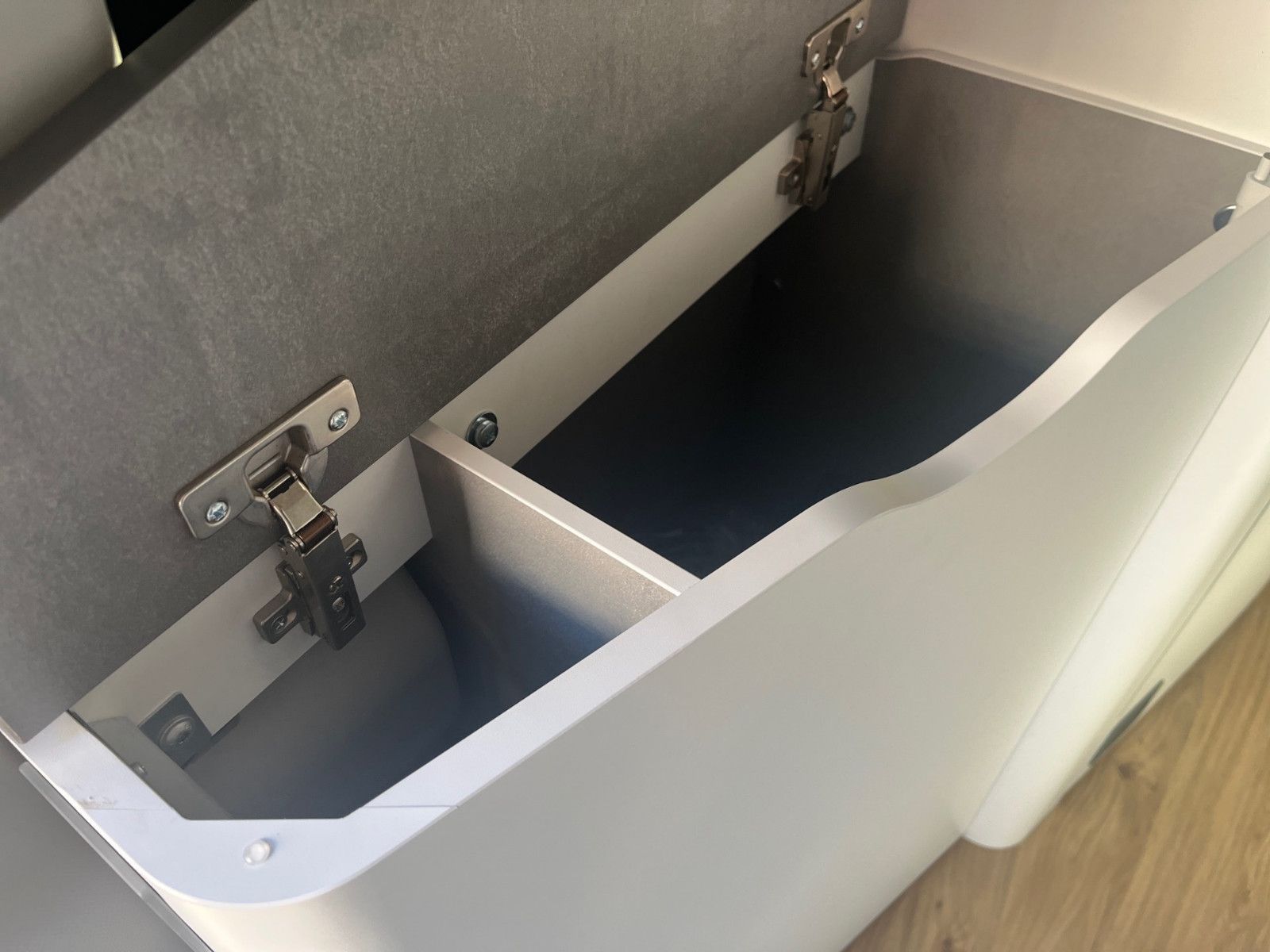 Fahrzeugabbildung Ford Nugget Plus AD Titanium