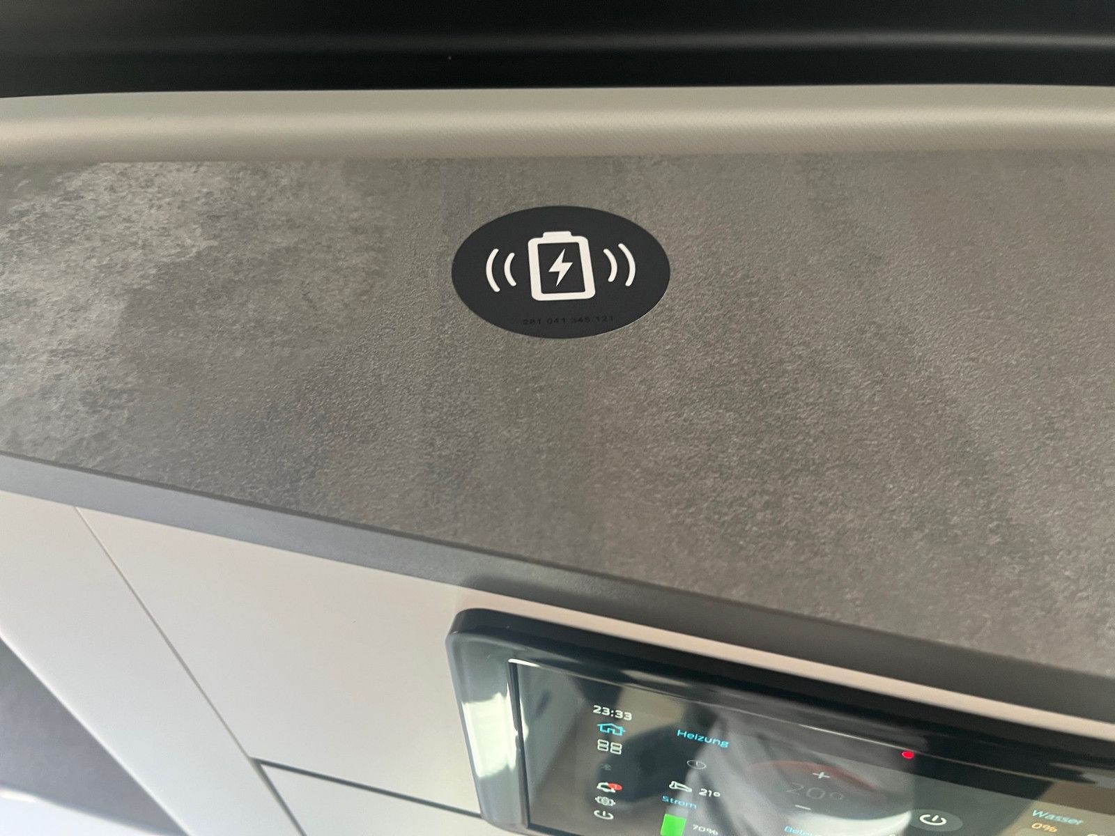 Fahrzeugabbildung Ford Nugget Plus AD Titanium