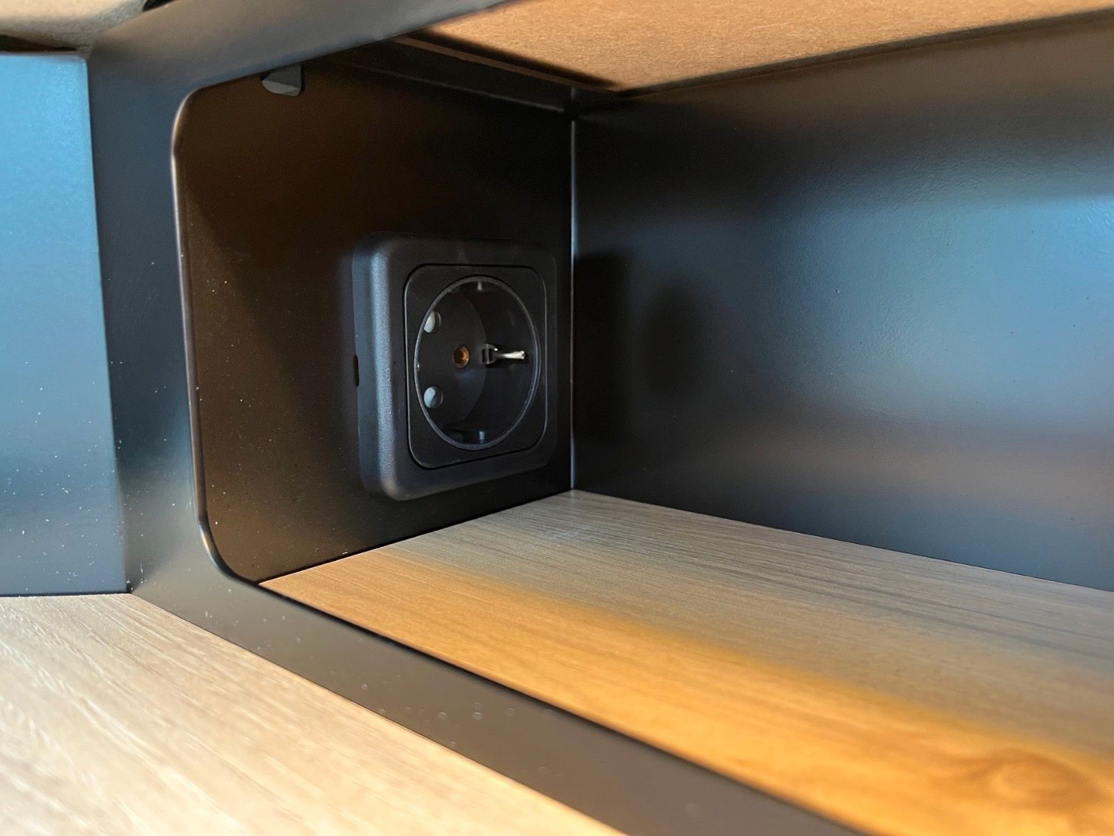 Fahrzeugabbildung Ford Nugget Plus AD Titanium