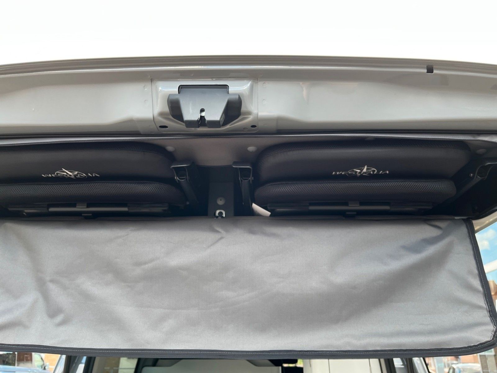 Fahrzeugabbildung Ford Nugget Plus AD Titanium