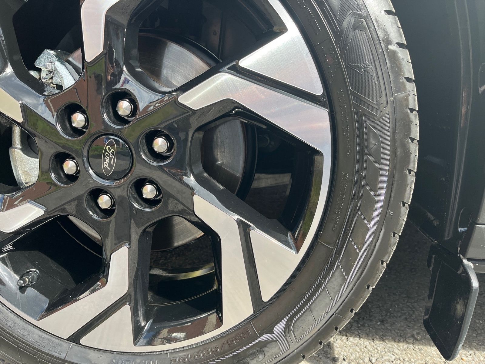 Fahrzeugabbildung Ford Nugget Plus AD Active