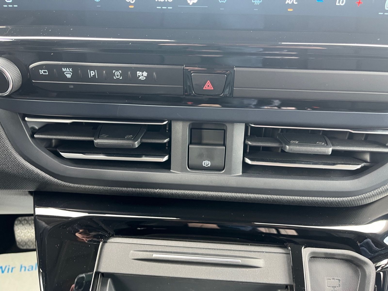 Fahrzeugabbildung Ford Nugget Plus AD Active