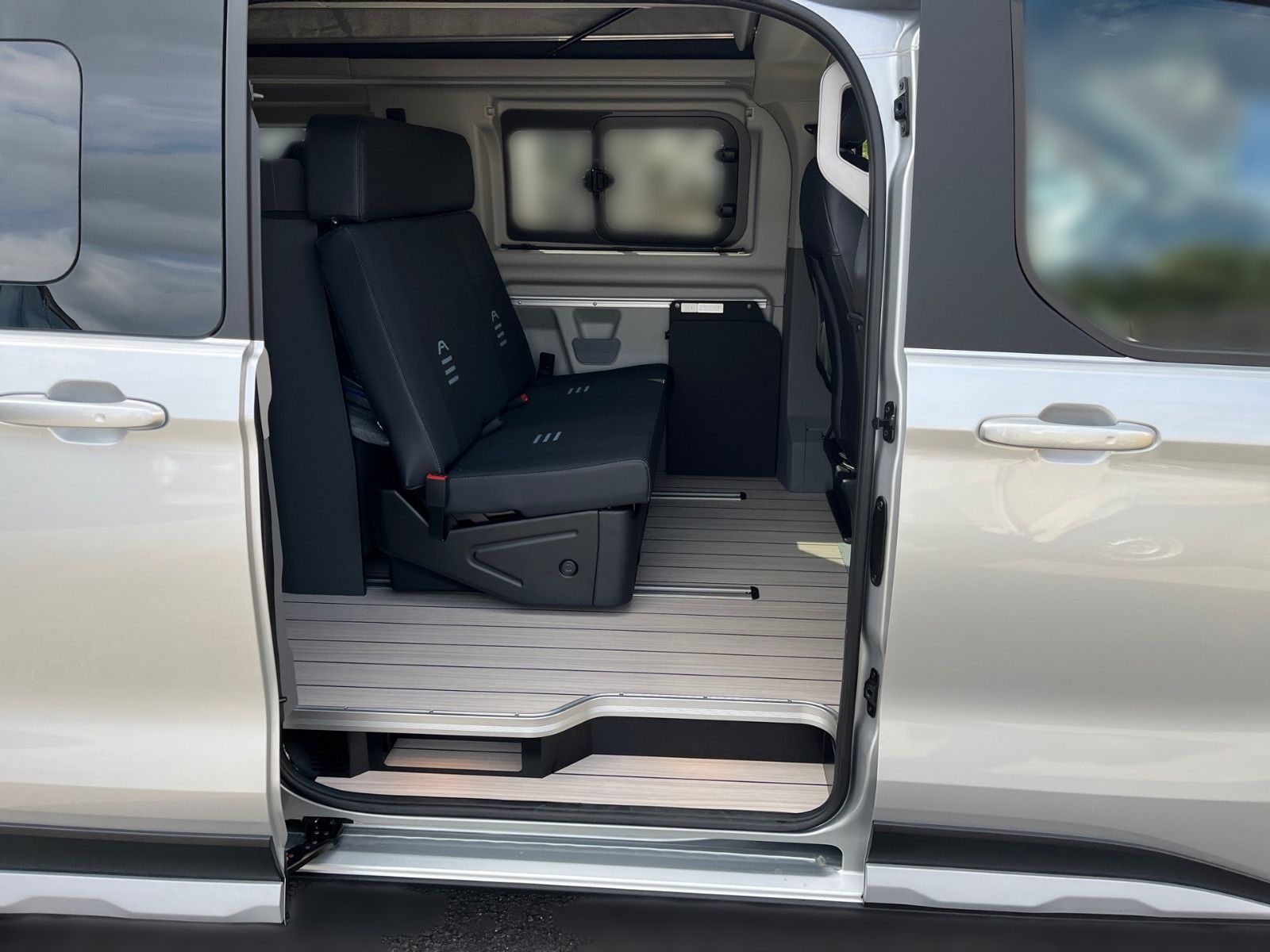Fahrzeugabbildung Ford Nugget Plus AD Active
