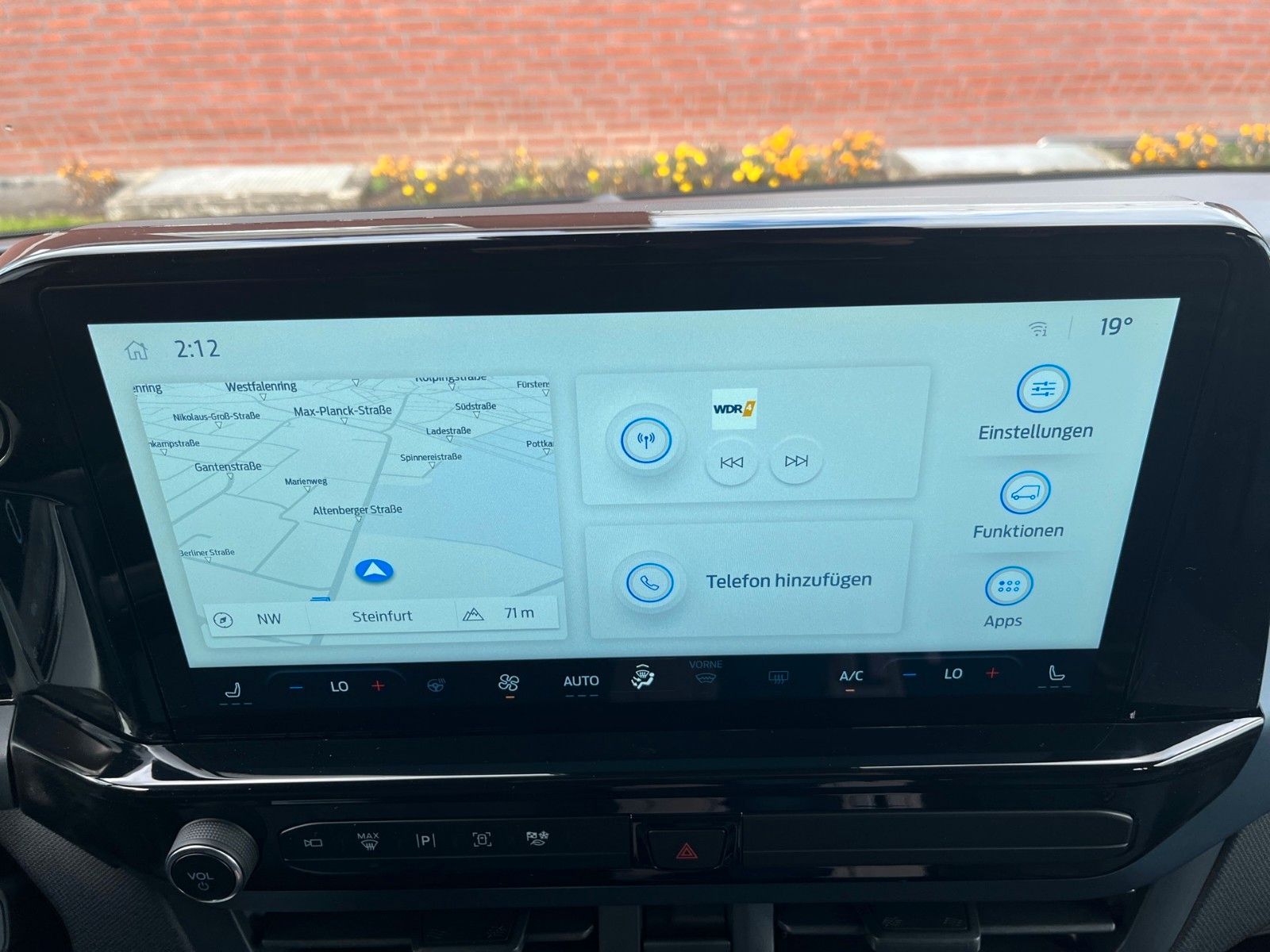 Fahrzeugabbildung Ford Nugget Plus AD Active