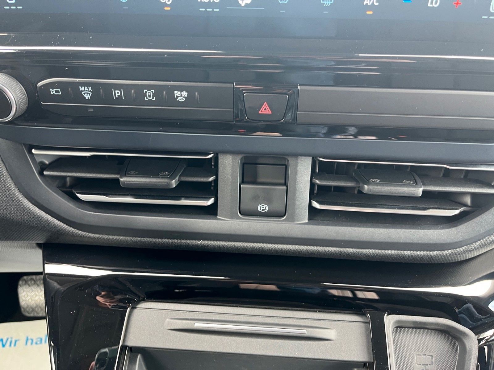 Fahrzeugabbildung Ford Nugget Plus AD Active